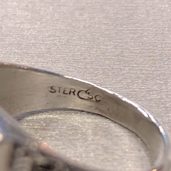 Sterling Silver Navajo Design Ring With Turquoise Sunrays - Picture 5 of 6